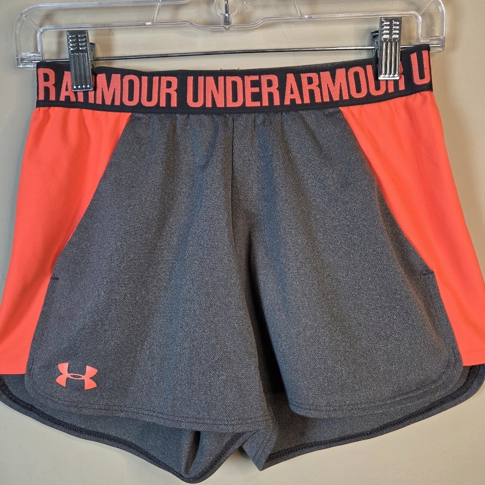 Under Armour Women's Athletic Shorts in Gray and Redv Size Xs - Picture 2 of 7